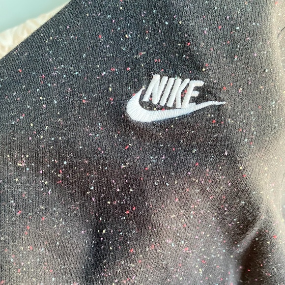 Nike Sweatshirt and Capri Sweat-pant Set - Picture 8 of 8